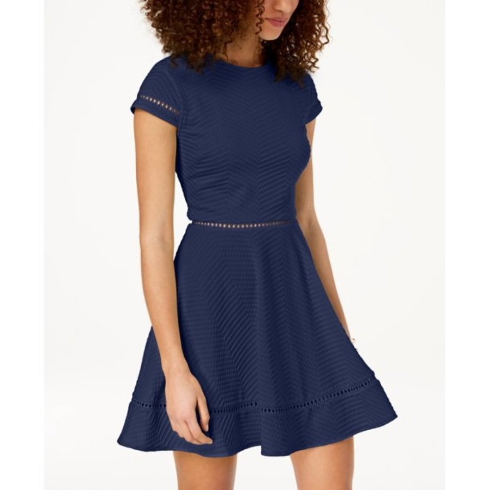 City Studios Juniors Short Sleeve Textured Fit And Flare Mini Dress Size 7 NWT
